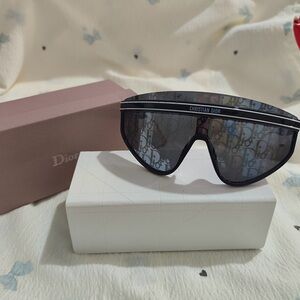 Dior UV-Protective Integrated Large-Frame Sunglasses